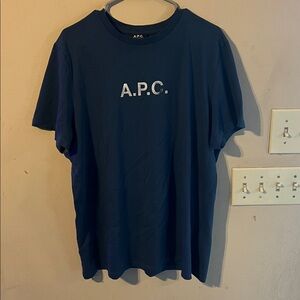 A.P.C. TEE SIZE XL